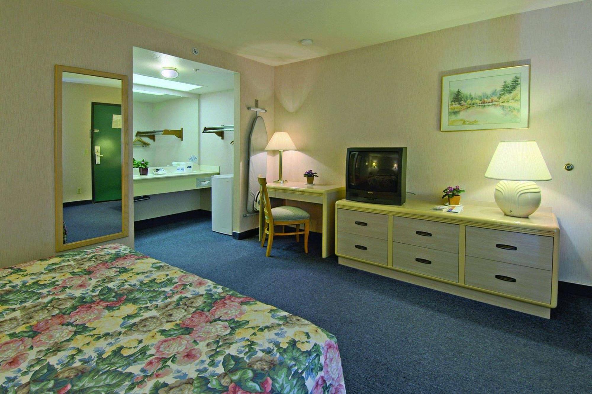 ฮาวเวิร์ด จอห์นสัน บาย วินด์แฮม นอร์โค Hotel ภายนอก รูปภาพ